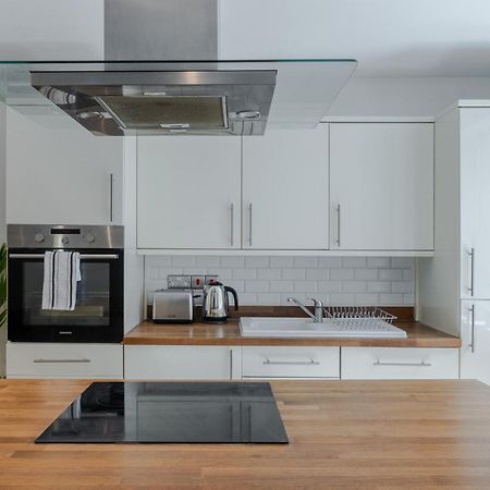 Stylish Two Bedroom Apartment By Central London With Garden Londres Exterior foto