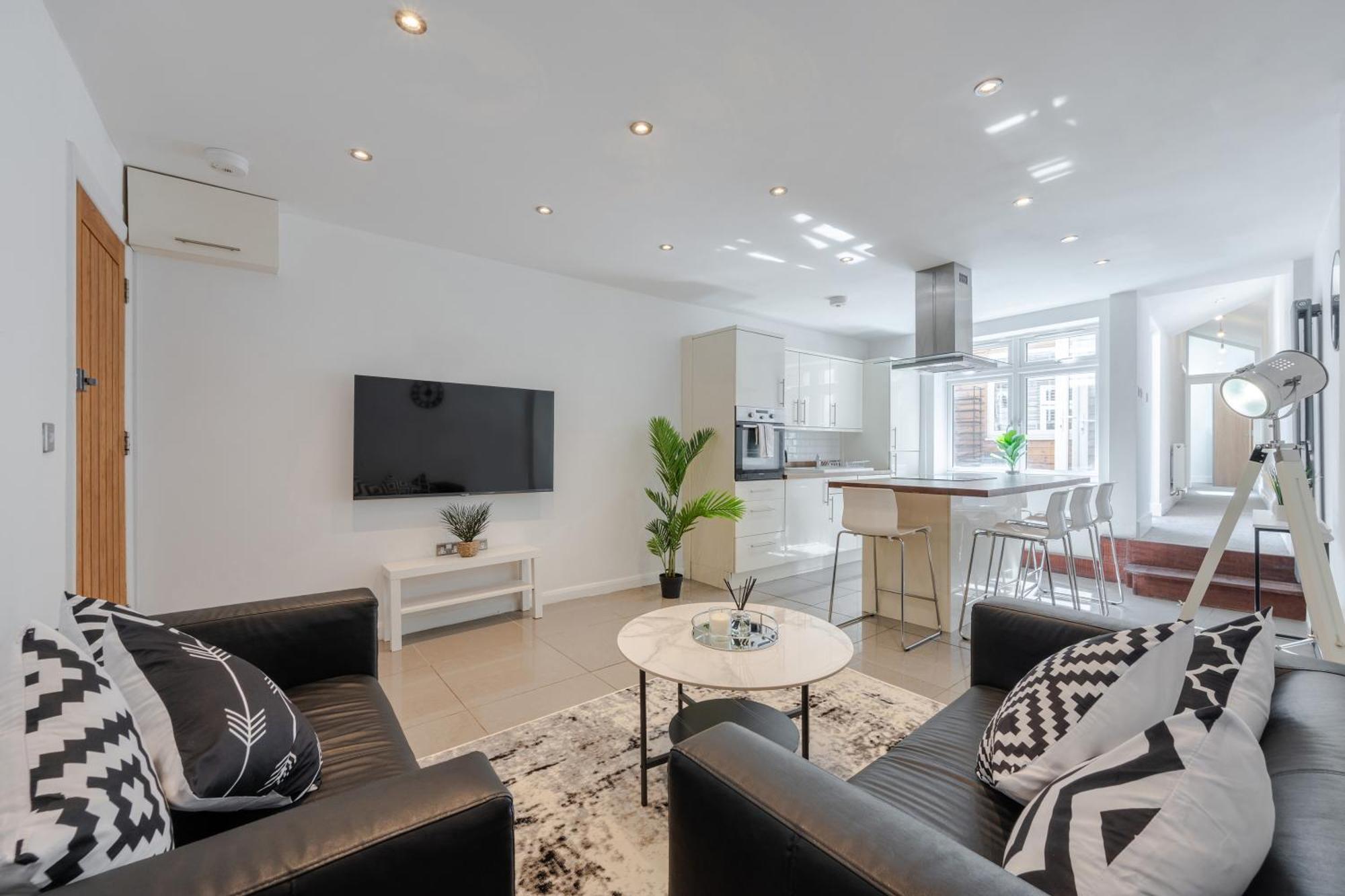 Stylish Two Bedroom Apartment By Central London With Garden Londres Exterior foto