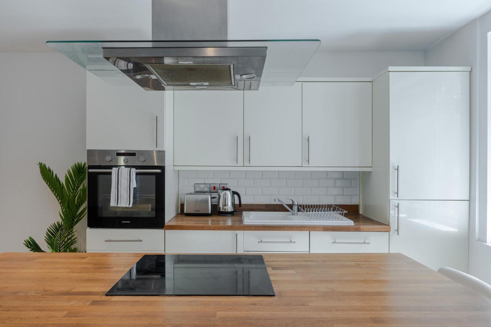 Stylish Two Bedroom Apartment By Central London With Garden Londres Exterior foto